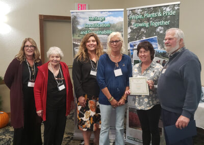 Gimli CIB receiving their Award